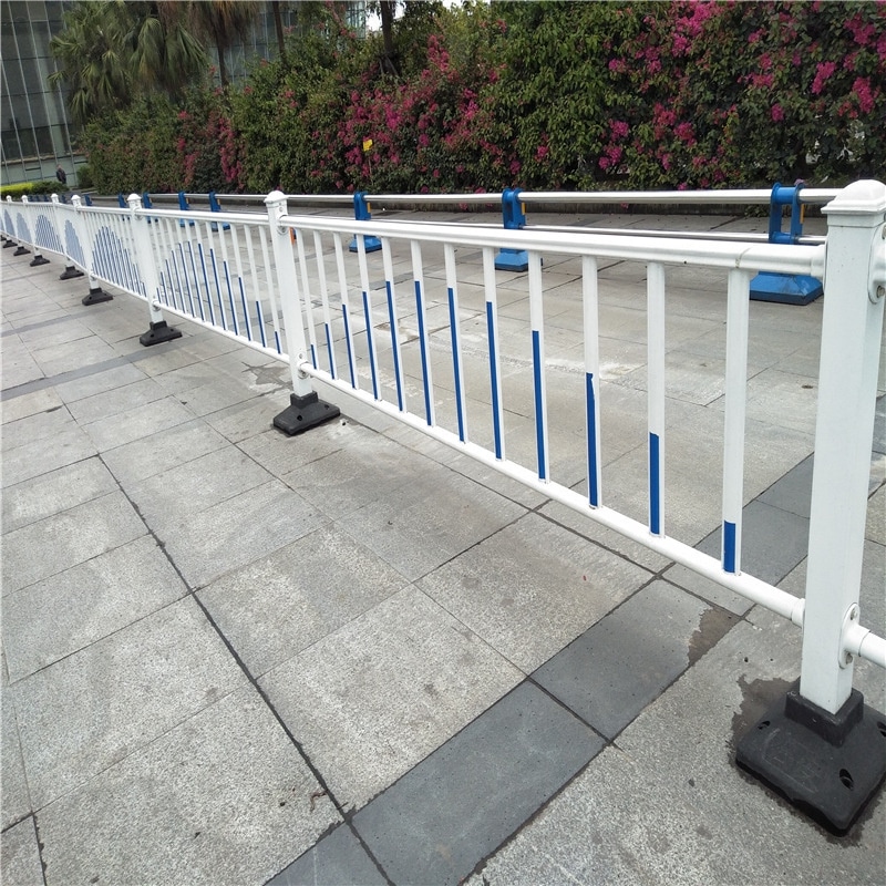 人行道护栏