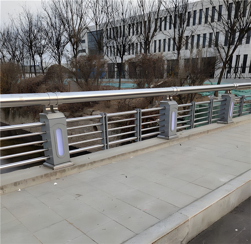 铝合金桥梁护栏市场交投氛围较平淡